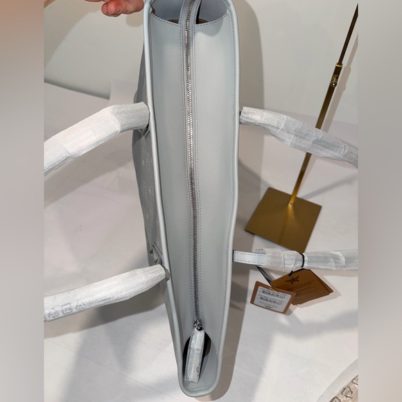 NWT MCM Light Gray Aren Shopper Tote-MM - Picture 3 of 6